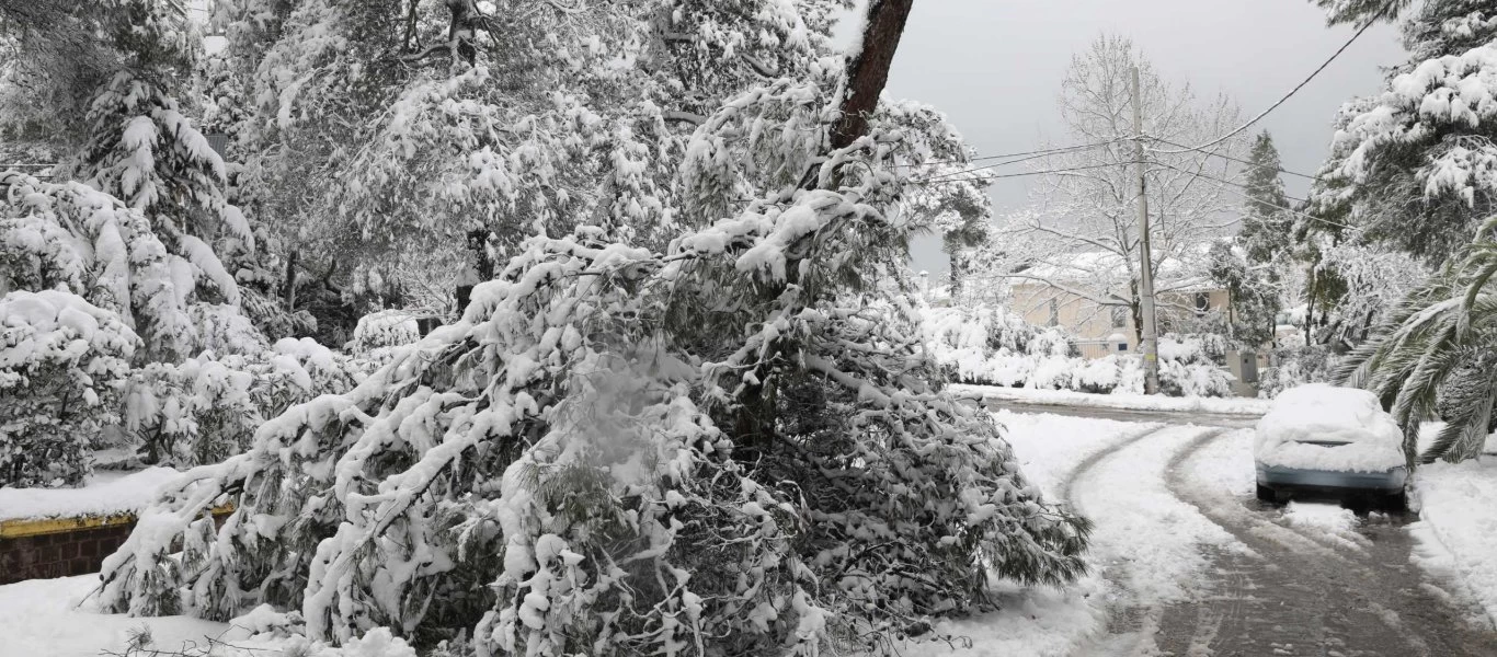 Η ΔΕΗ προχωρά σε νέα μείωση στους λογαριασμούς για τους πληγέντες της κακοκαιρίας
